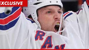NHL Star Sean Avery TAUNTED Cops -- 'Fat Little Pigs'