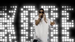 Lil Wayne Performs 'Kobe Bryant' Tribute at BET Awards, 'Rest In Peace'