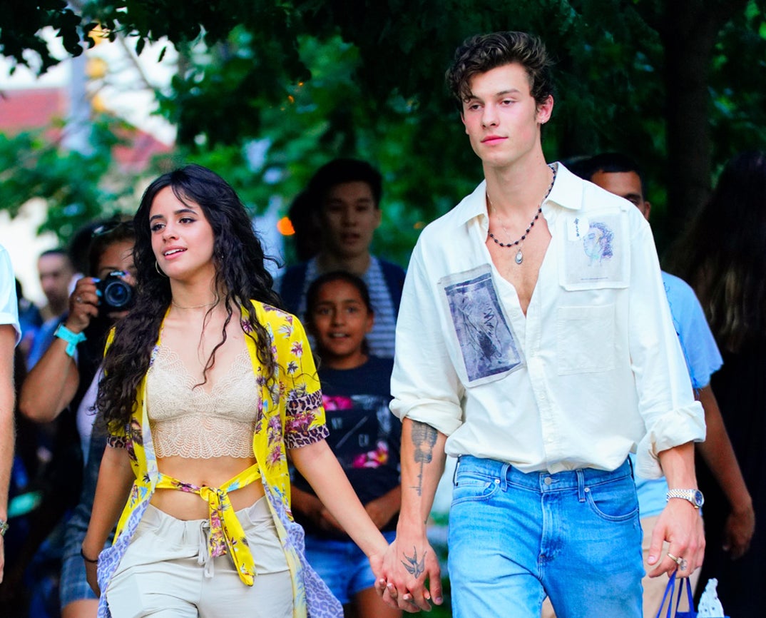 shawn-mendes-camilla-cabello-together4