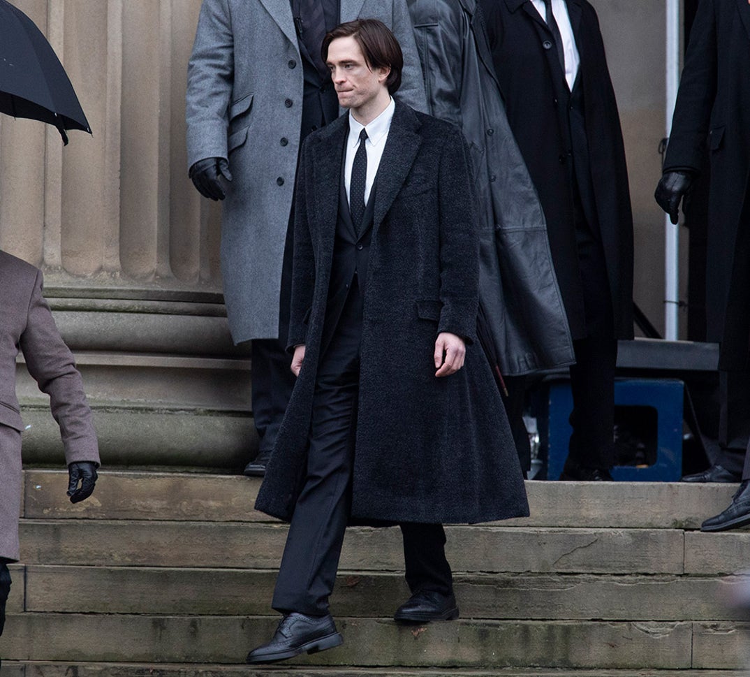 Robert Pattinson filming 