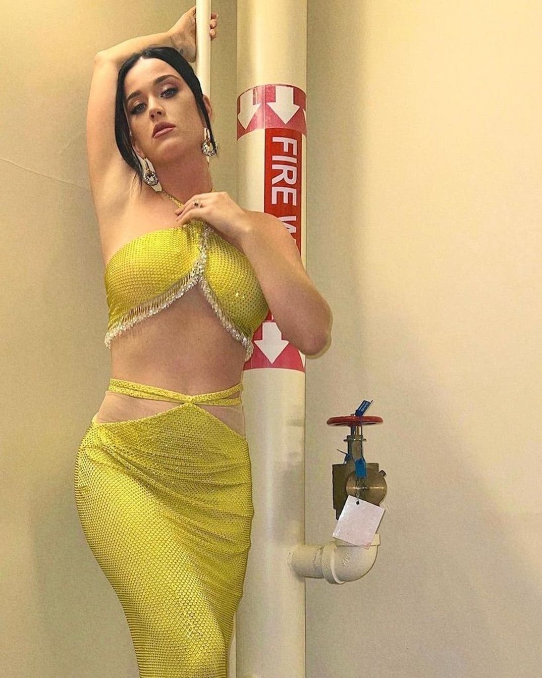 1107 Katy Perry Hot Shots 8