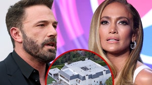 Ben Affleck Moves Belongings Out of Marital Home with Jennifer Lopez