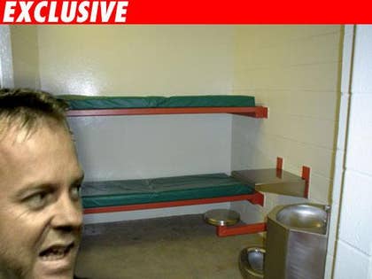 Kiefer Sutherland in Jail