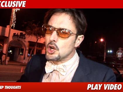 122710_david_arquette_video