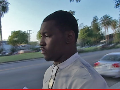 0424-aldon-smith-tmz-01