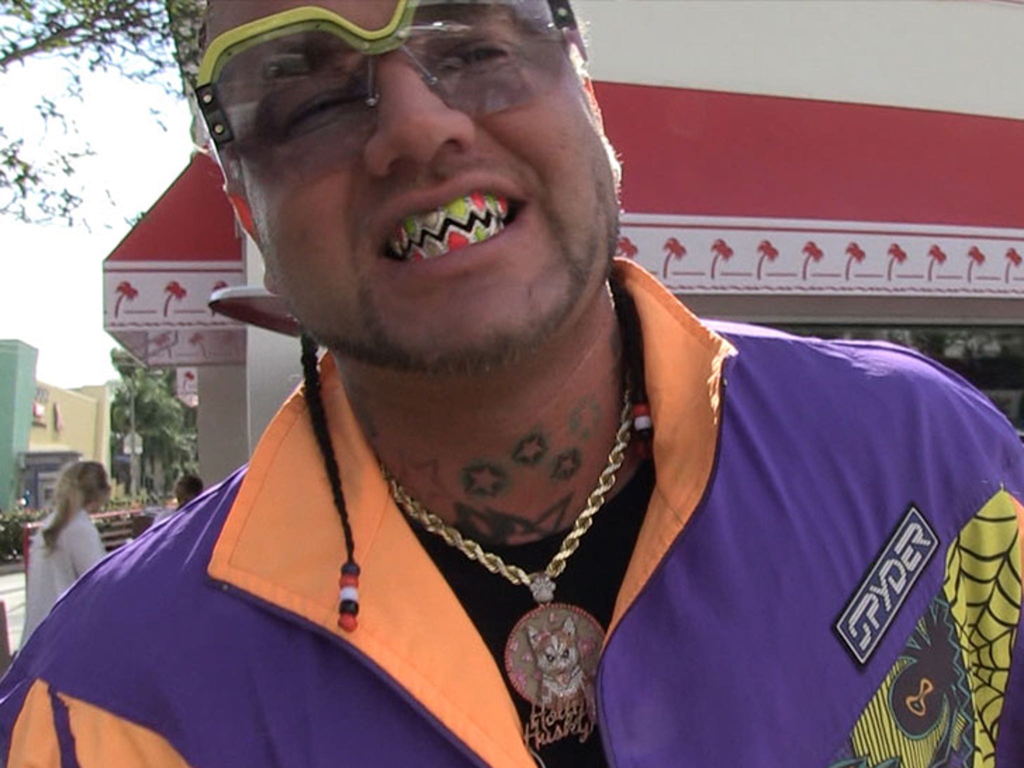 Riff Raff Shark Teeth