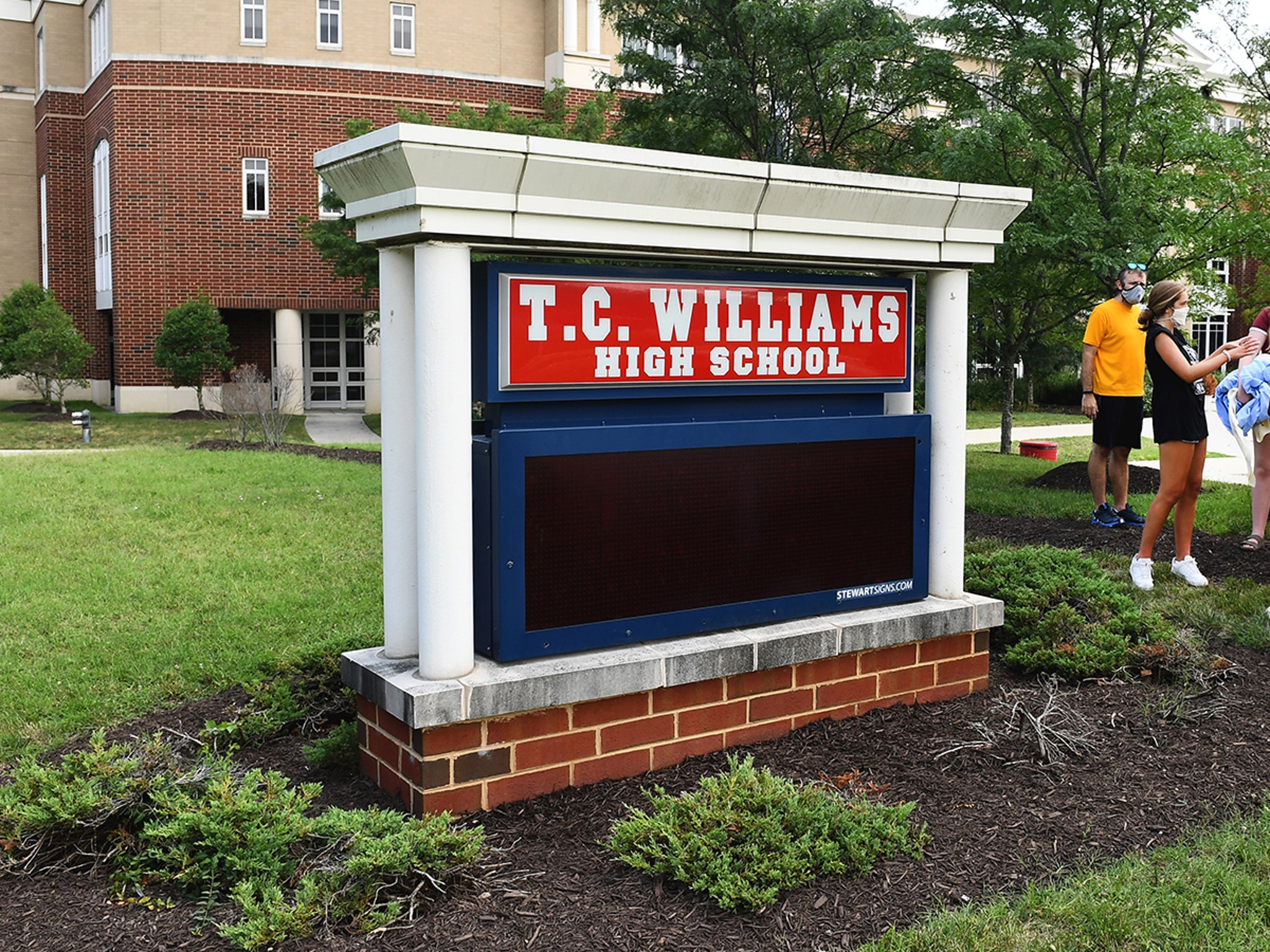 Restoring Workplace Teams – What can the T.C. Williams Titans