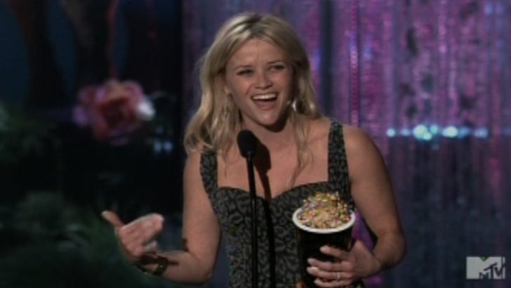 Reese Witherspoon Sex Tape - VIDEO] MTV Movie Awards -- Reese Witherspoon ATTACKS Kardashian ... and  Lively?