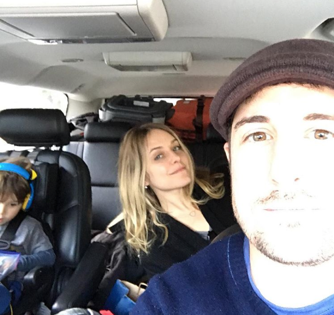 jason_biggs_jenny_mollen_family_photos16