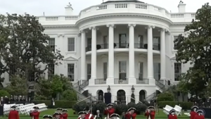 042826 white house red coats primary