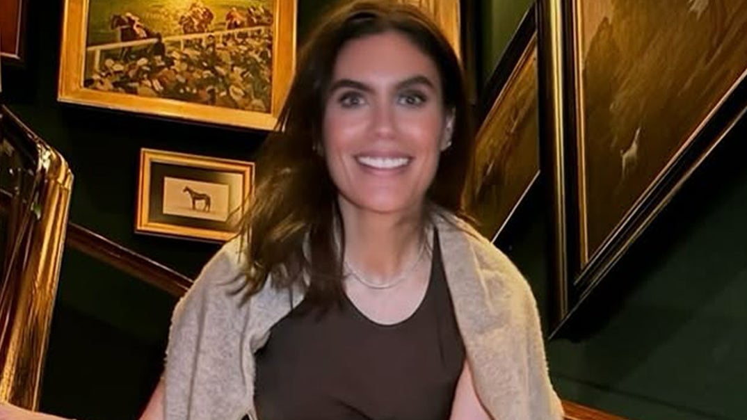 0825-Brittany-Romano-Smiling-Shots-PRIMARY