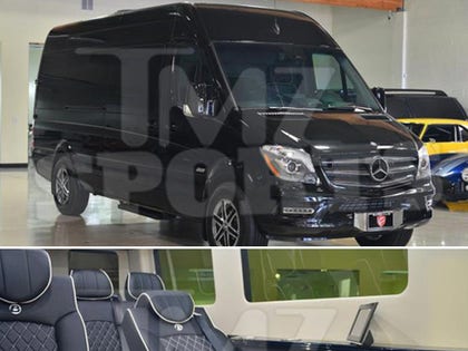 floyd-mayweather-land-yatch-wm-tmz-thumb