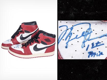 0803-mj-shoes-autograph-goldin-auctions