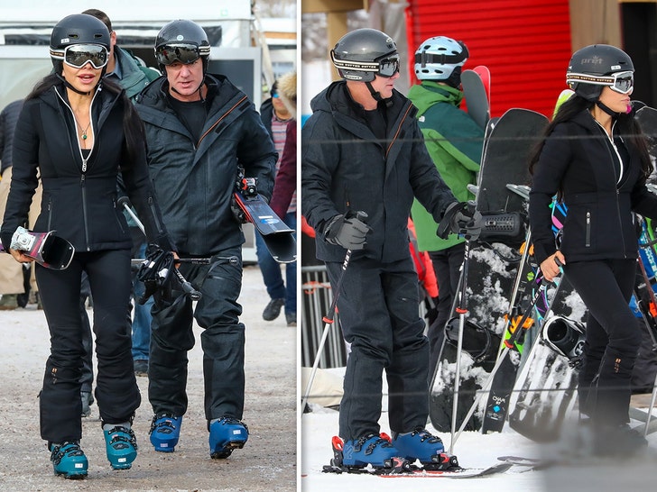 Jeff Bezos and Lauren Sanchez hit the slopes in Aspen, Colorado