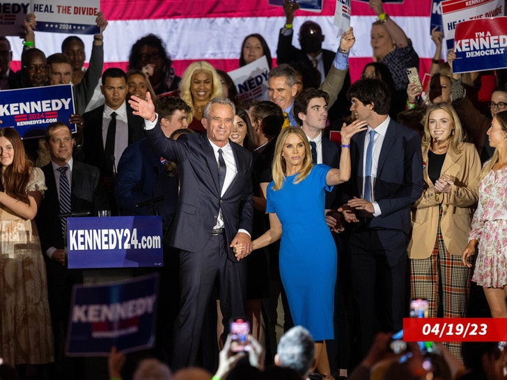 Robert F. Kennedy, Cheryl Hines