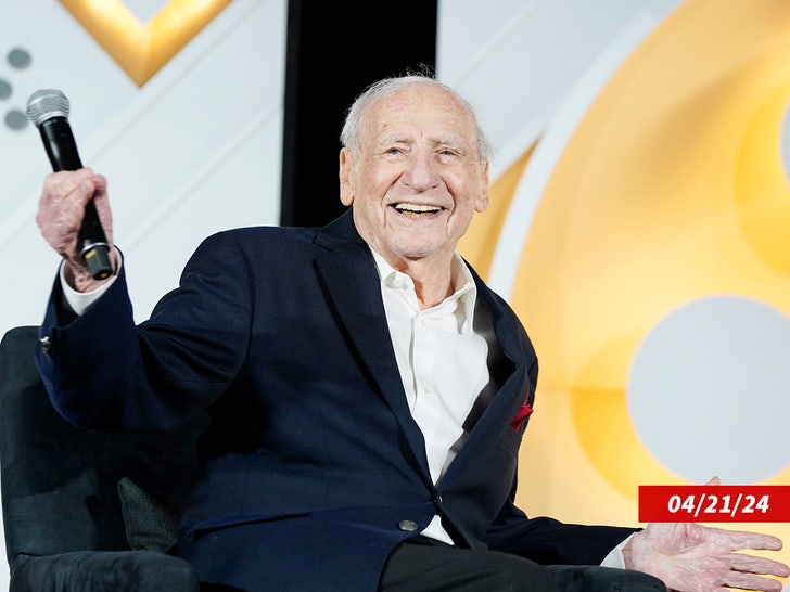 Mel Brooks rindo