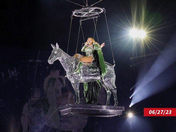 beyonce tour sub swipe getty