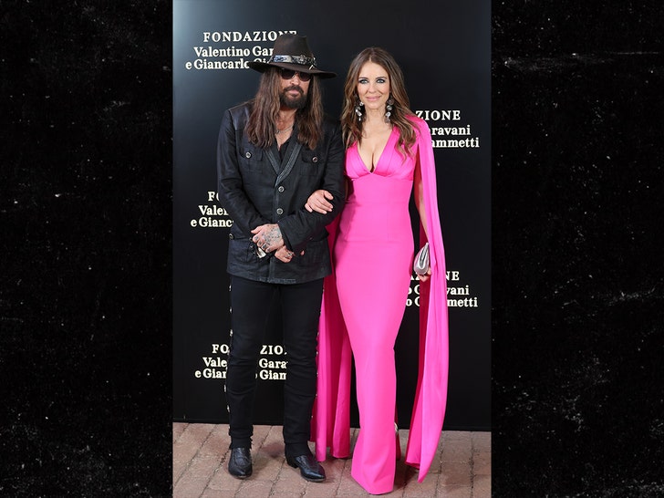 Elizabeth-Hurley-and-Billy-Ray-Cyrus-getty-1