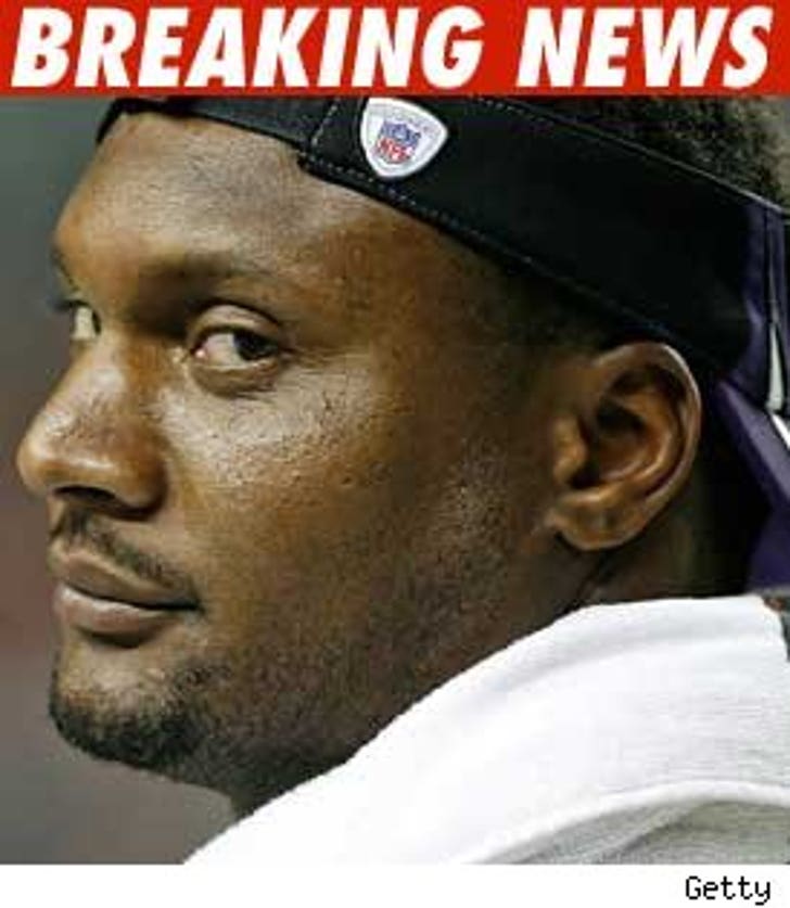 NFL Star Steve McNair Found Dead :: 0704_steve_mcnair_g_bn-1