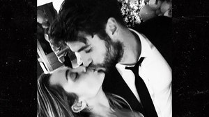 Miley Cyrus, Liam Hemsworth Got Marriage License in Tennessee