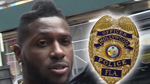 Antonio Brown Apologizes To Hollywood Police Dept. In Emotional Letter