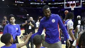 Meek Mill Takes 26 Kids To Sixers Game, Shoot Hoops On Court