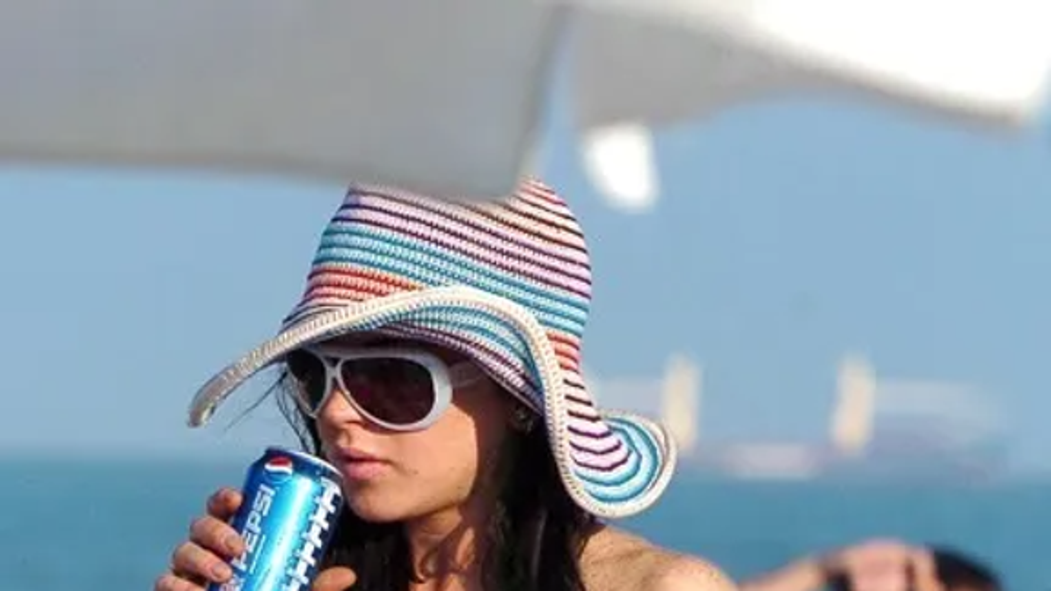 Stars Drinking Pepsi