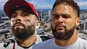 baker mayfield and mike evans getty 2