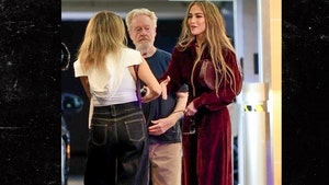 JLo meets with Ridley Scott backgrid