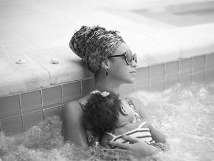 0608-beyonce-baby-blue-ivy