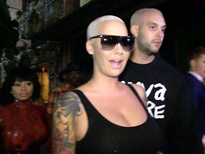 022317_amber_rose_primary