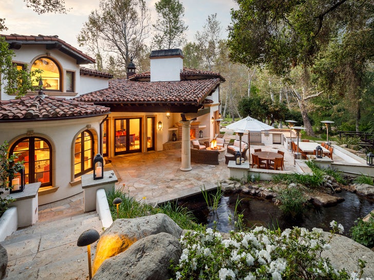 Halsey Buys Liam Payne's Calabasas Pad