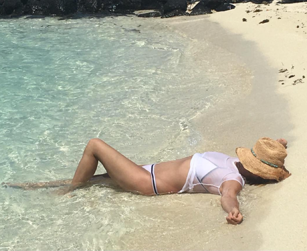 yolanda foster hadid hot photos-06