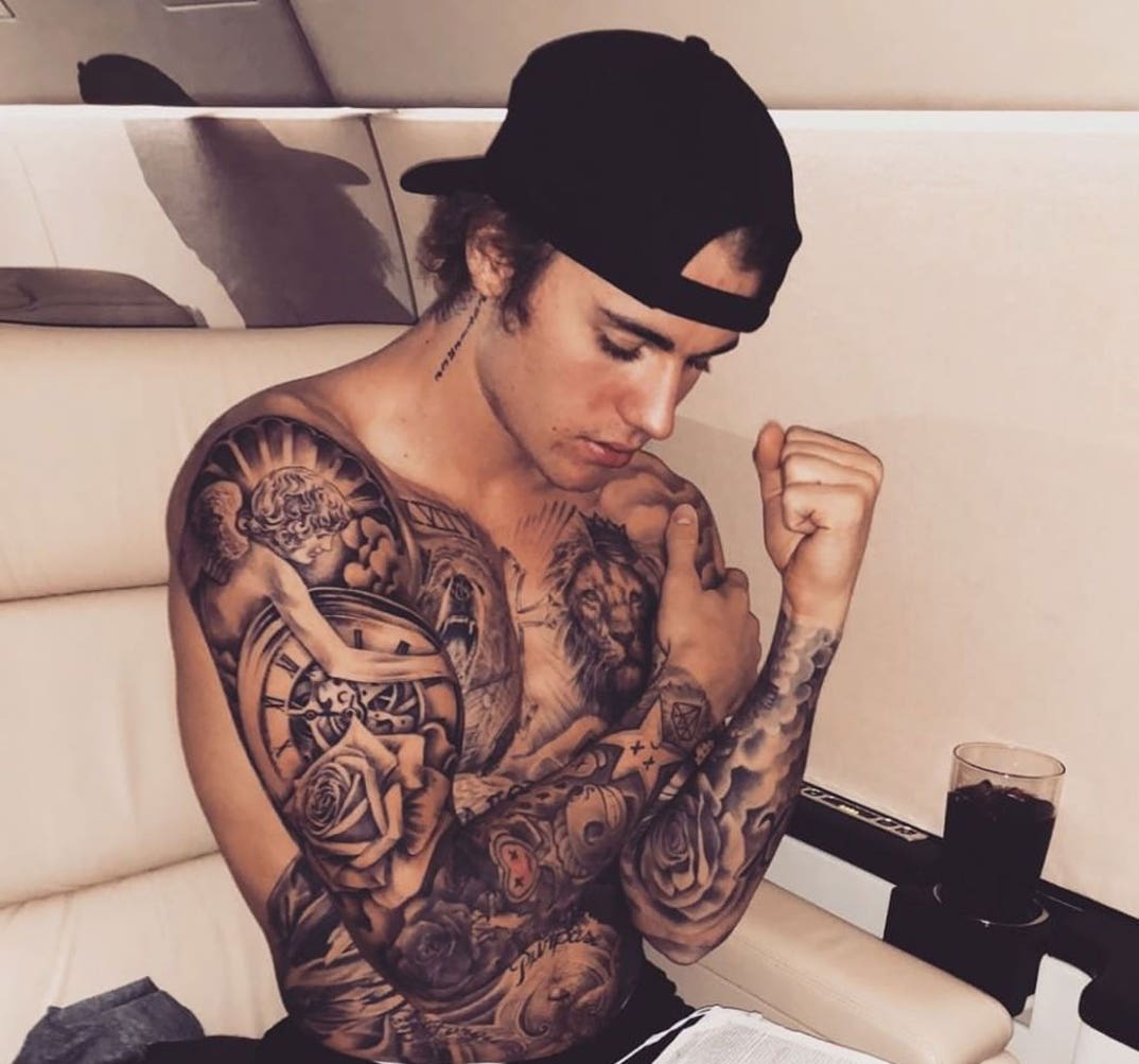 Justin_Bieber_Shirtless_Shots_1