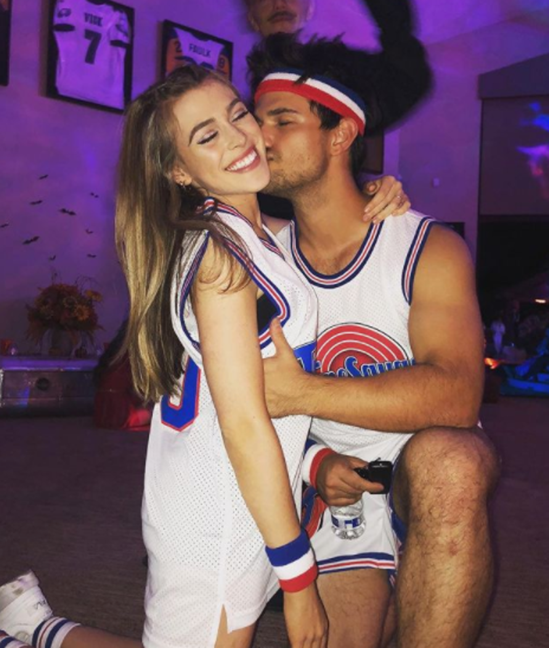 1115-Taylor-Taylor-Couple-Photos0000