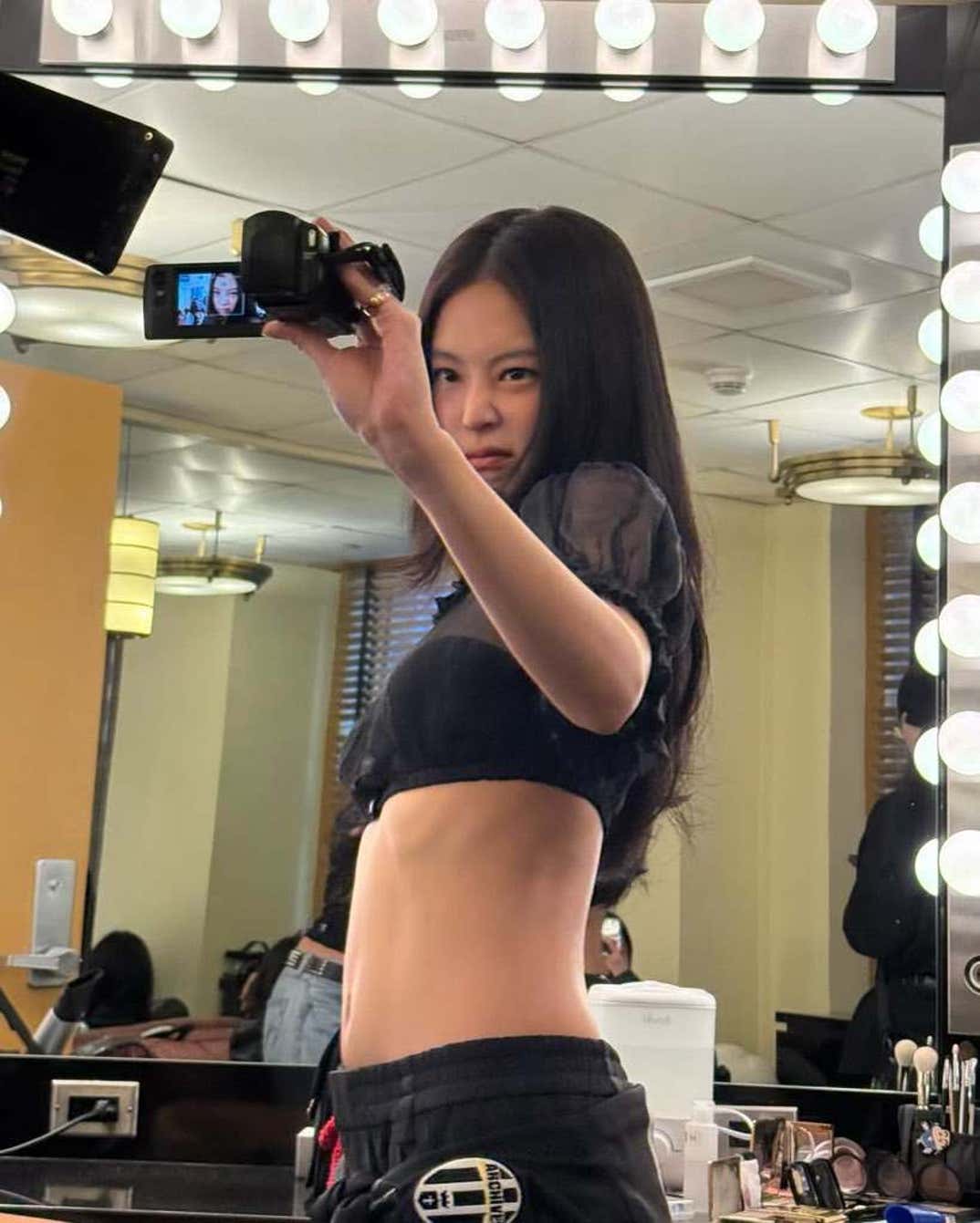 Jennie Kim Hot Shots 1