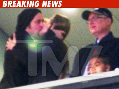 0208_brangelina_bn_02