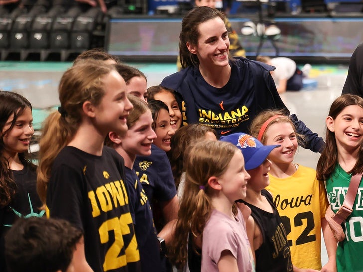 Caitlin Clark With Fans