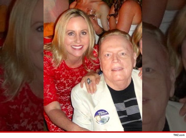 Larry Flynts Daughter Accuser Withdraws Sexual Harassment Claims