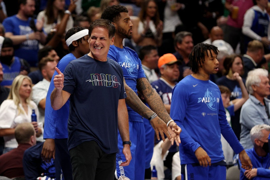 For over two decades, Dallas Maverick's owner Mark Cuban has been raking in the dough. You can catch this shark court-side, decked out in Mavericks gear cheering on his players! He originally purchased the NBA team for $285 million, and today he's worth more than 4 billion buckaroos!