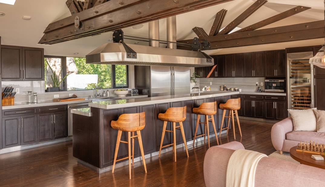 Chris Evans Hollywood Home New Pics 9
