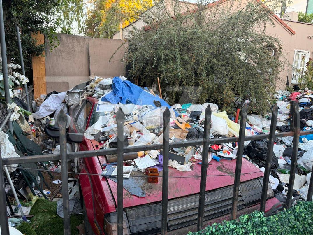 Los Angeles Infamous Trash House 1