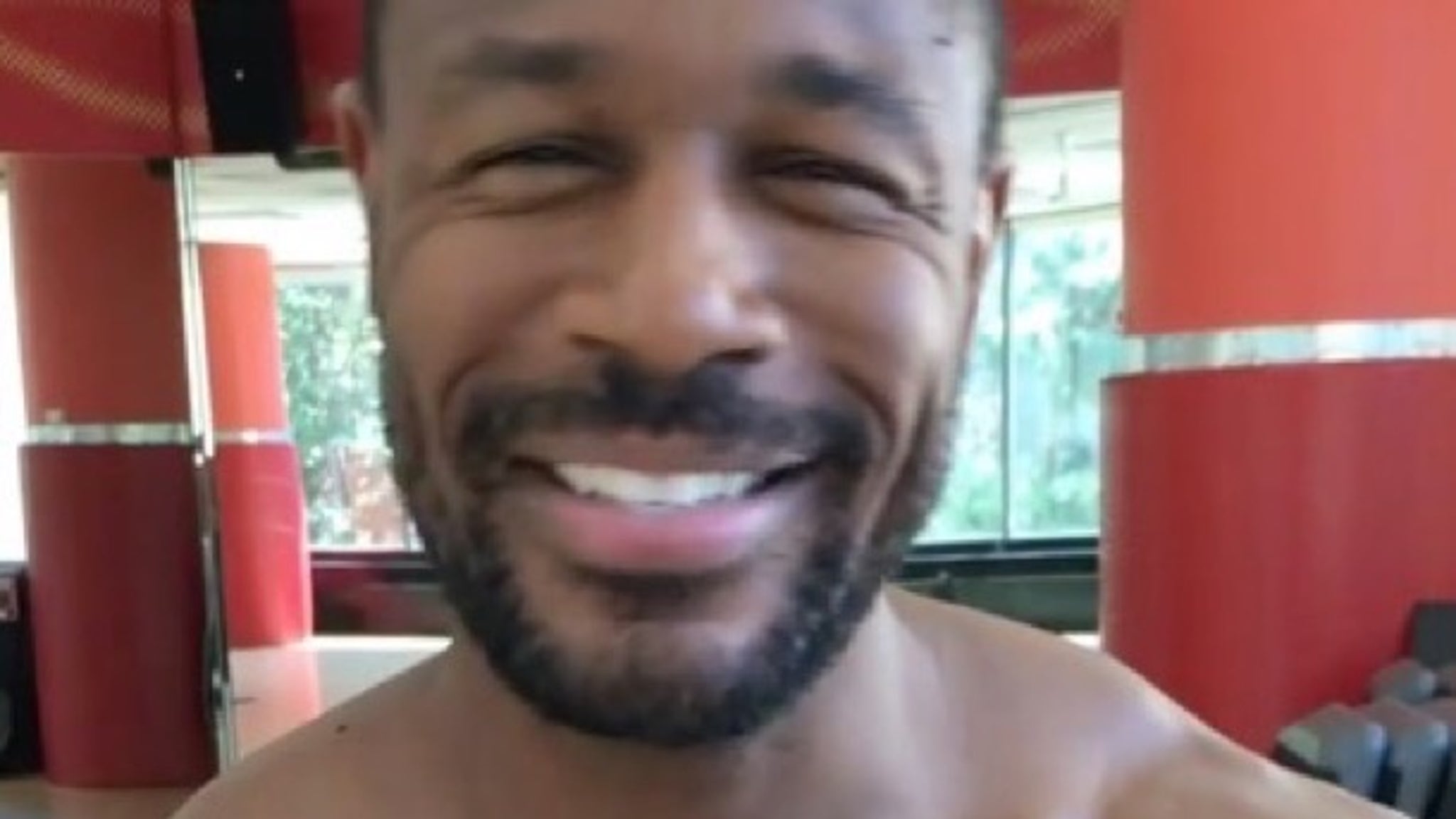 RnB Singer Tank's Hottest Shots