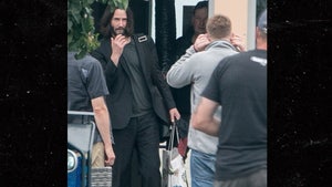 Keanu Reeves, Carrie-Anne Moss, Neil Patrick Harris Back on 'Matrix 4' Set