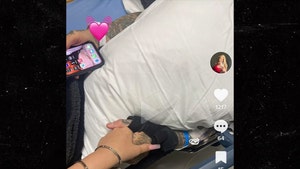 Travis Barker's Daughter Posts and Deletes Photo of Dad in Hospital