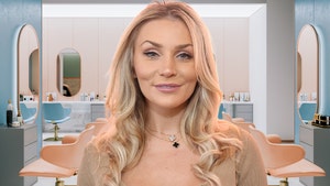 Courtney Stodden salon hairstyle getty comp