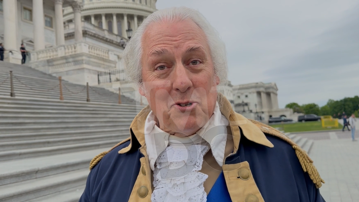 042826 george washington impersonator kal2