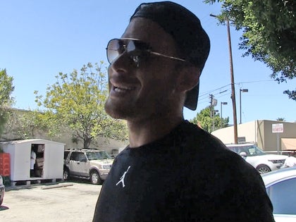 071315_blake_griffin_primary