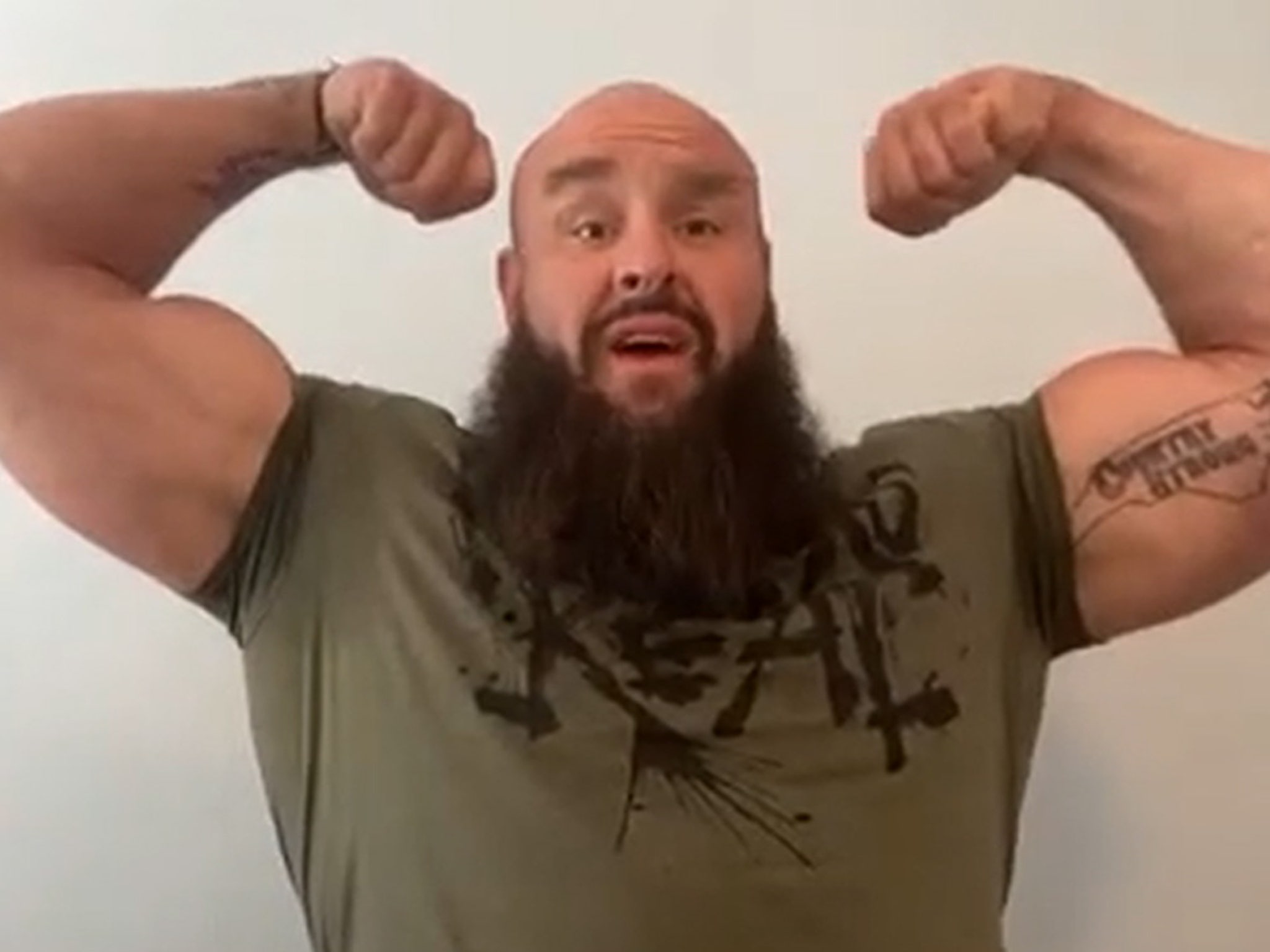 WWE Superstar Braun Strowman Says He Still Deals W/ Body Dysmorphia After  Losing 45 Lbs