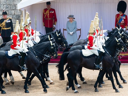 0612-queen-elizabeth-birthday-gallery-launch-getty-01